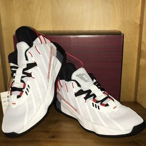 Adidas Dame 7 Men’s Basketball Shoes Nib